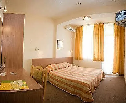 Persey Hotel 3*